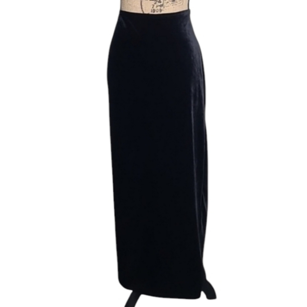 NWT Currants Black Velveteen Pull On Back Slit Maxi Skirt